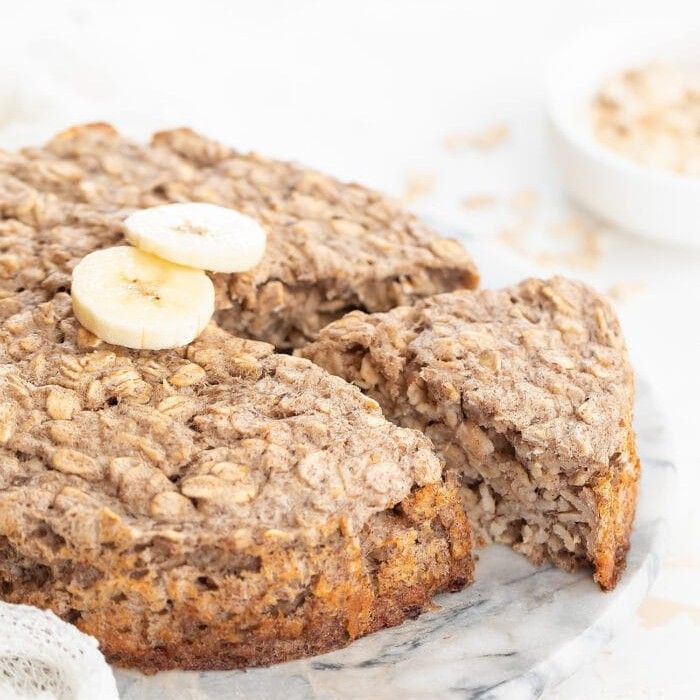 Healthy Banana oatmeal cake